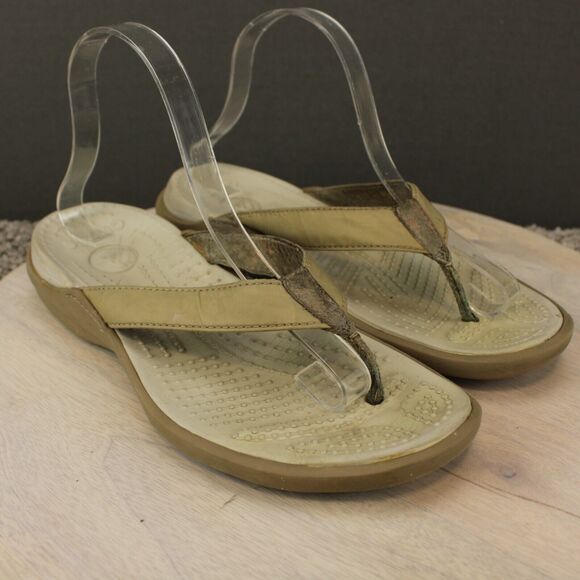 Crocs Thong Sandals Womens 8 Tan Beige Comfort - Picture 2 of 10
